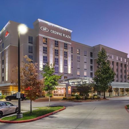 Crowne Plaza Shenandoah - The Woodlands Hotel Exterior photo