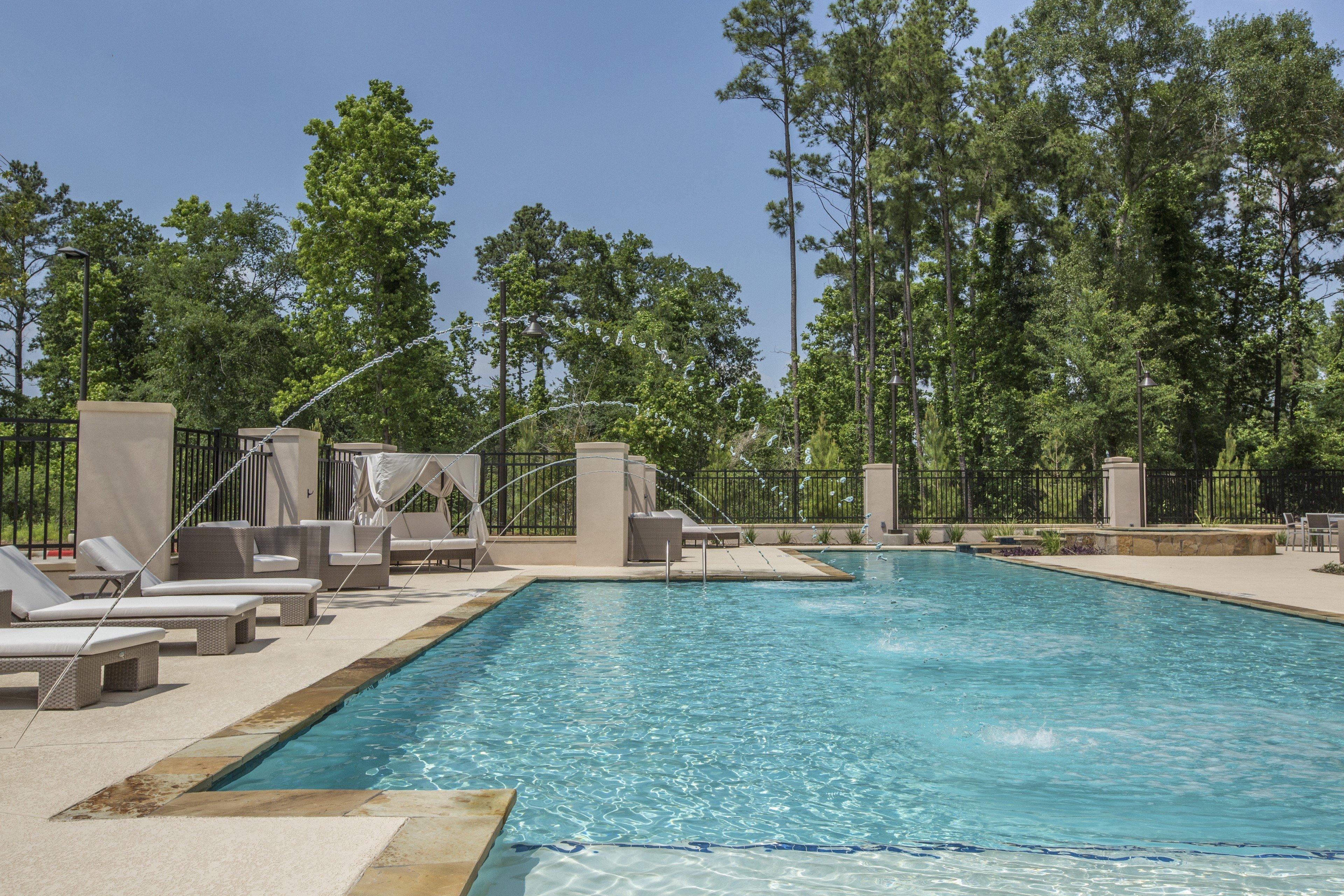 Crowne Plaza Shenandoah - The Woodlands Hotel Exterior photo